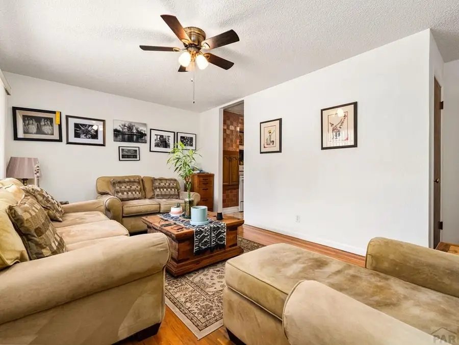 2570 Hollywood Dr, Pueblo, CO 81005 - Image #2