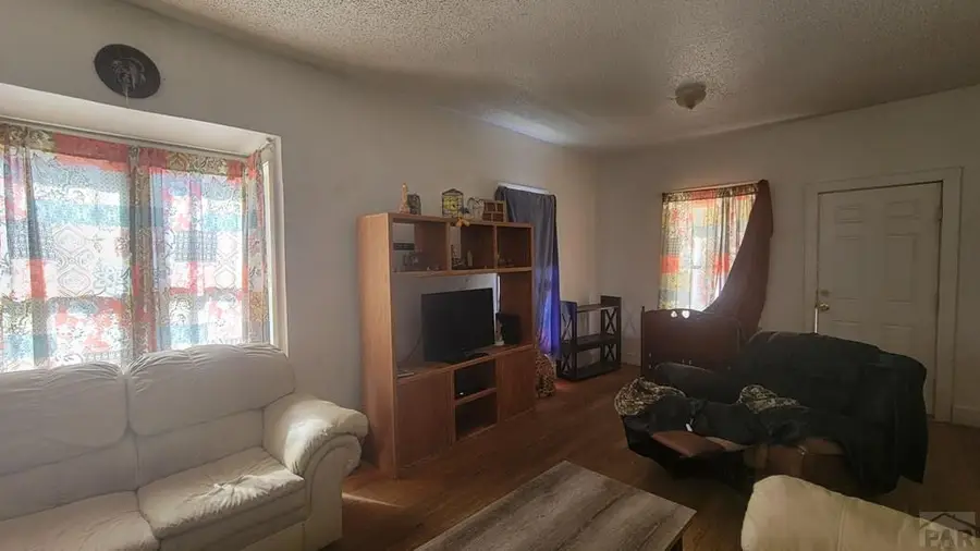 927 Veta Ave, Pueblo, CO 81004 - Image #2