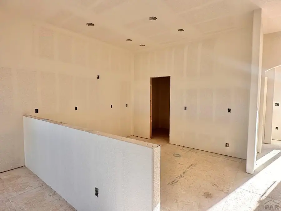 1340 N Shian Dr, Pueblo, CO 81007 - Image #2