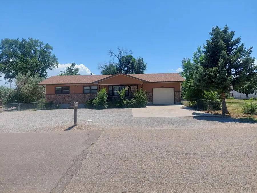 2042 S Riverview Dr, Pueblo, CO 81006 - Image #3