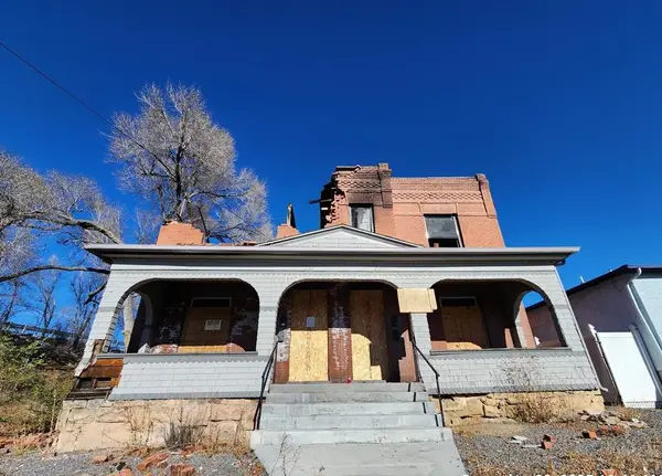 221 E 4th St, Pueblo, CO 81003