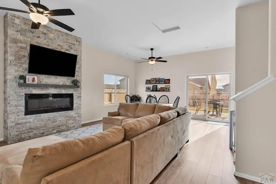 1712 Kingfisher Ln, Pueblo, CO 81008 - Image #2