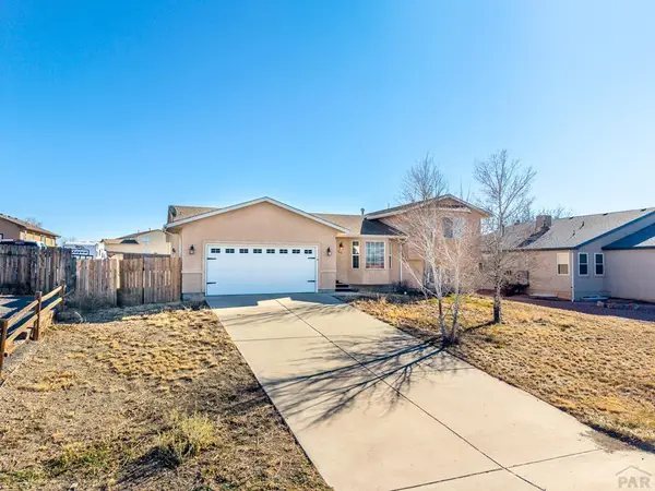 664 Song Sparrow Dr, Pueblo West, CO 81007