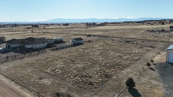 1683 N Calle Rosa Dr, Pueblo West, CO 81007