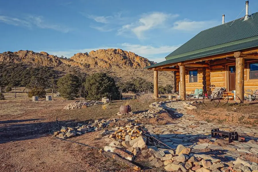 484 Gordon Dr, Walsenburg, CO 81089 - Image #3