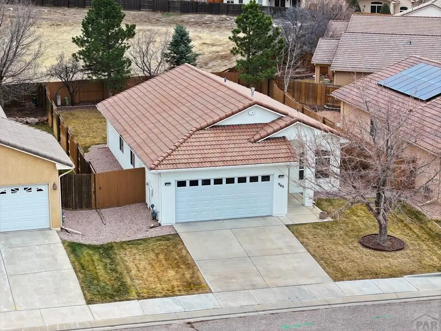 960 Peachcrest Dr, Pueblo, CO 81005 - Image #2