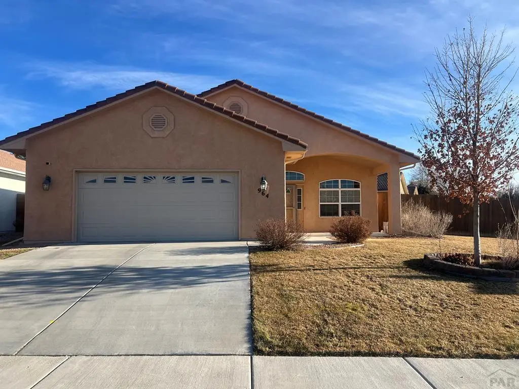 964 Peachcrest Dr, Pueblo, CO 81005 - #1