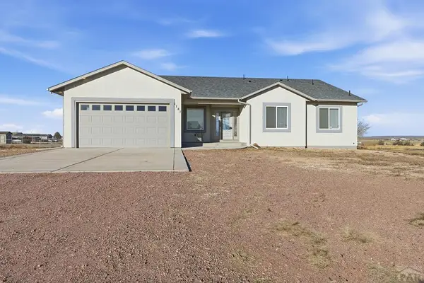 1187 E Ivanhoe Dr, Pueblo, CO 81007