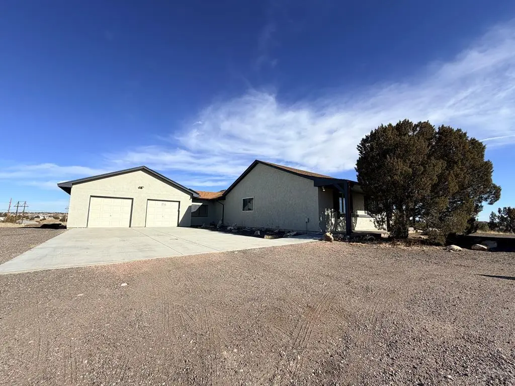 712 S Carrizo Springs Ave, Pueblo West, CO 81007 - #1