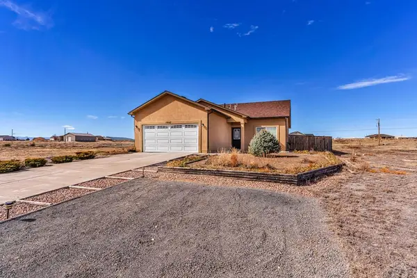 1447 N Moonbeam Dr, Pueblo West, CO 81007