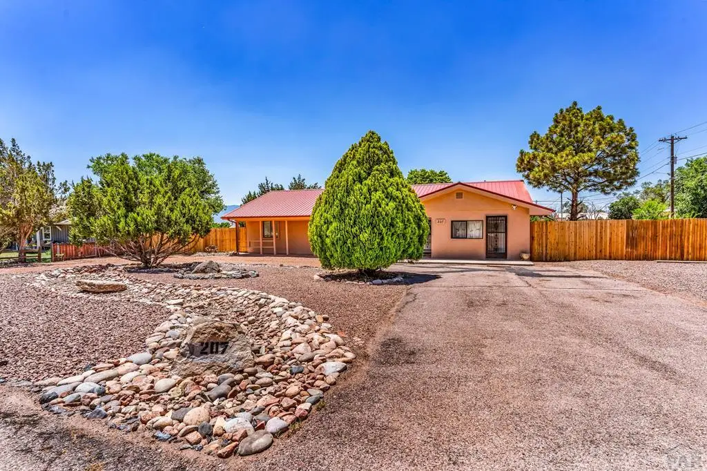 207 Fremont St, Penrose, CO 81240 - #1