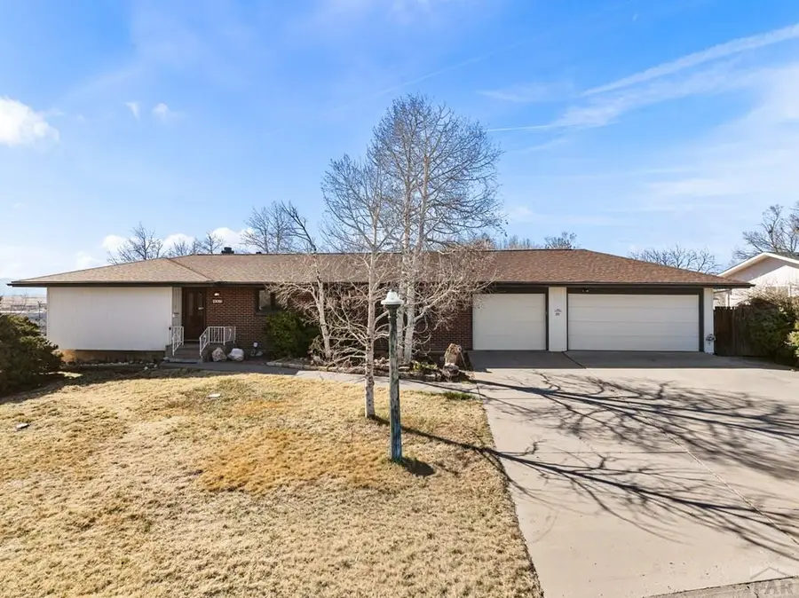 4007 Hillside Dr, Pueblo, CO 81008 - #2