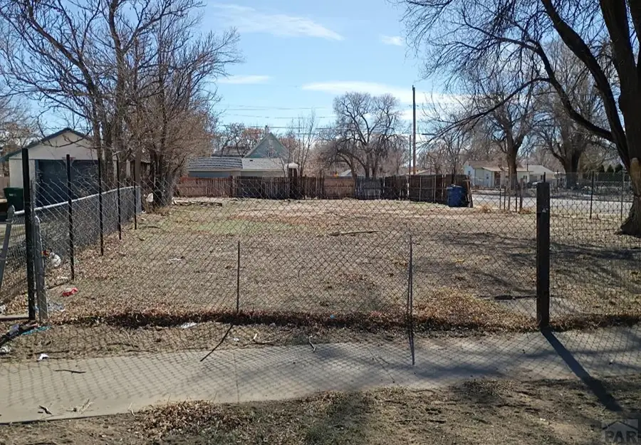 904 E First St, Pueblo, CO 81001 - #3
