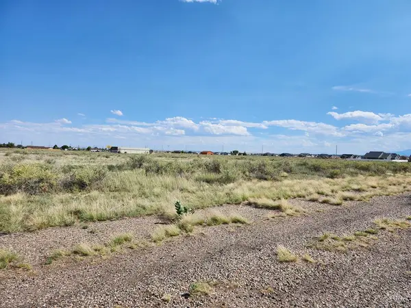 715 N Mapleleaf Dr, Pueblo West, CO 81007