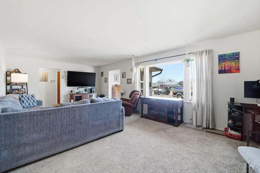 1332 Horseshoe Dr, Pueblo, CO 81001 - #2