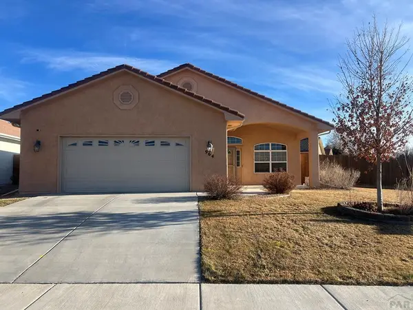 964 Peachcrest Dr, Pueblo, CO 81005
