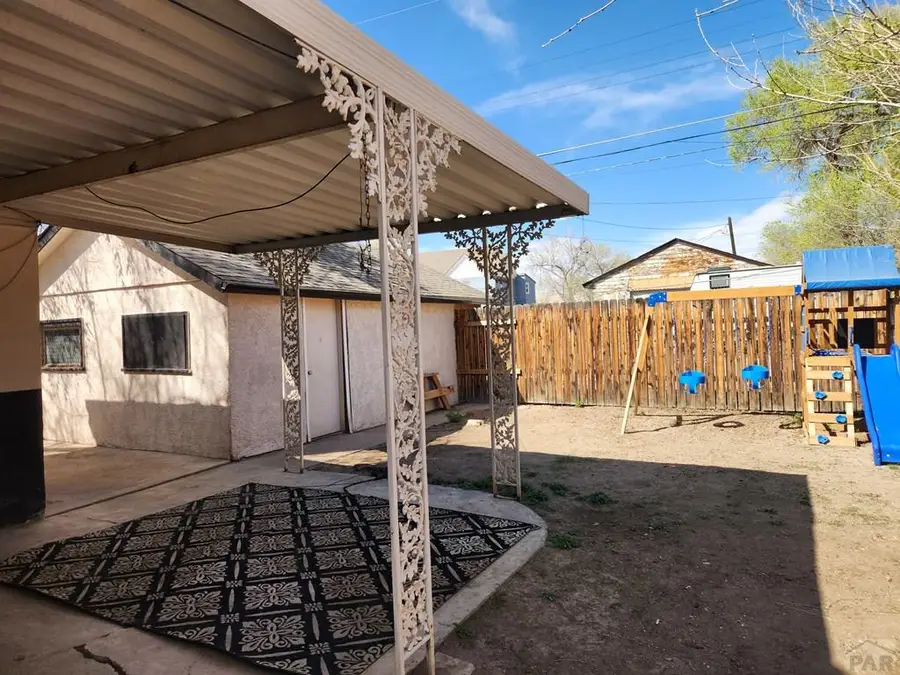 811 W 17th St, Pueblo, CO 81003 - #3