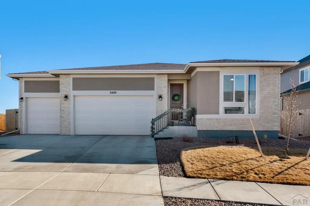 3430 Bella Luna Dr, Pueblo, CO 81001 - #1