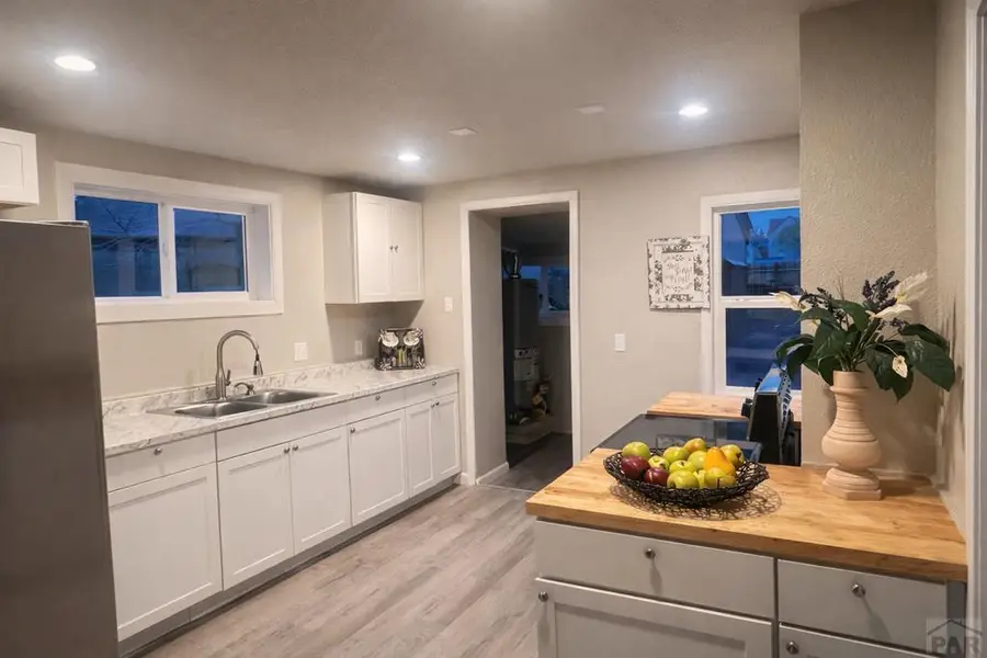 607 W 12th St, Pueblo, CO 81003 - #3