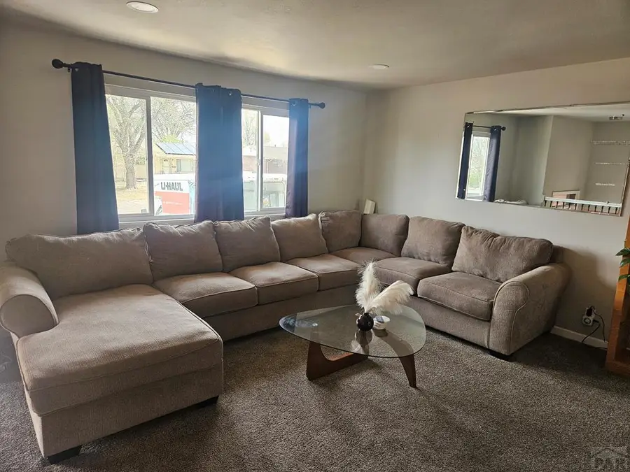 2111 Vinewood Ln, Pueblo, CO 81005 - #2