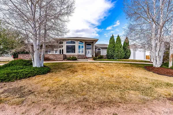 1099 W Shenandoah Dr, Pueblo West, CO 81007