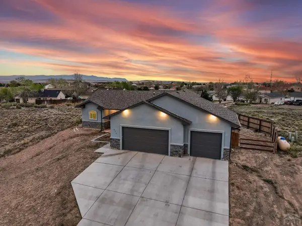 171 W Legend Dr, Pueblo, CO 81007