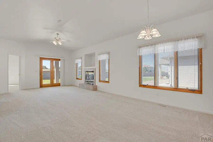 470 S Soaring Eagle Dr, Pueblo West, CO 81007 - #2