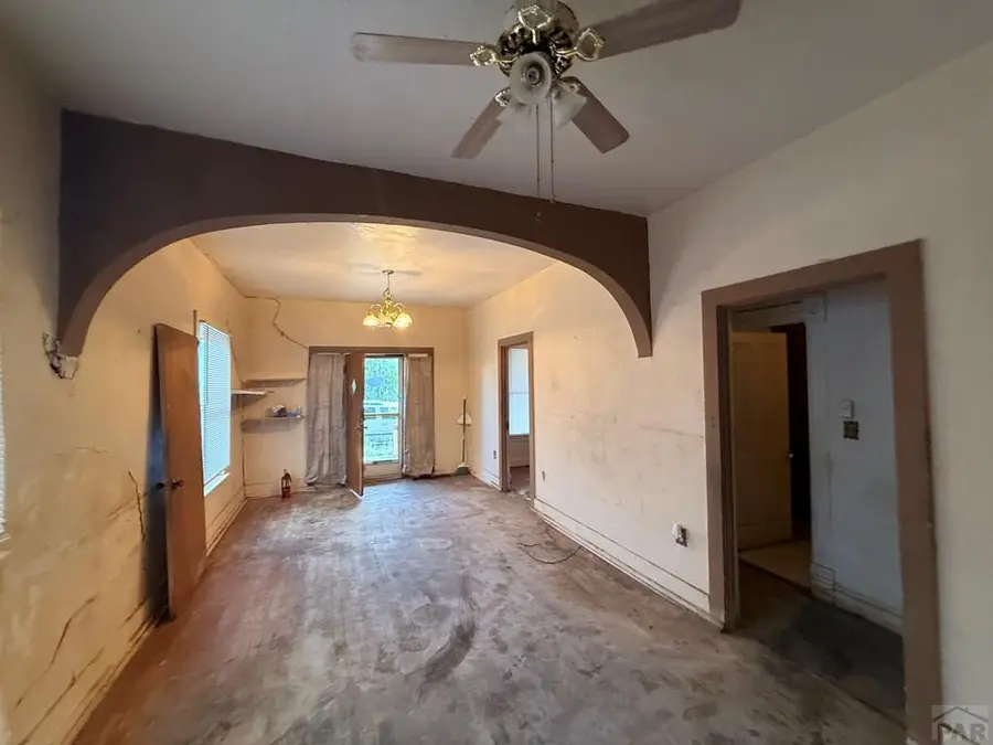 409 W 27th St, Pueblo, CO 81003 - #3