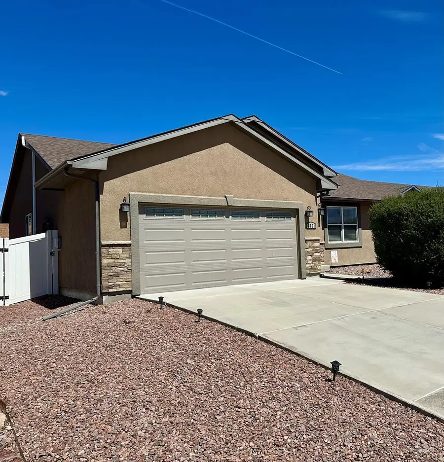 2321 Meadowlark Ln, Pueblo, CO 81008 - #3