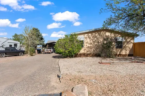 956 S Countryside Dr, Pueblo West, CO 81007