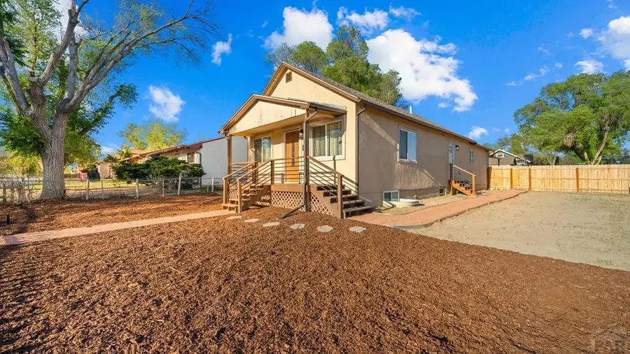 2702 Cheyenne Ave, Pueblo, CO 81003 - #3
