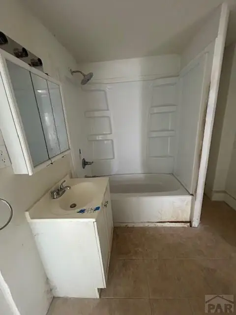 509 Oak St, Lamar, CO 81052 - #2