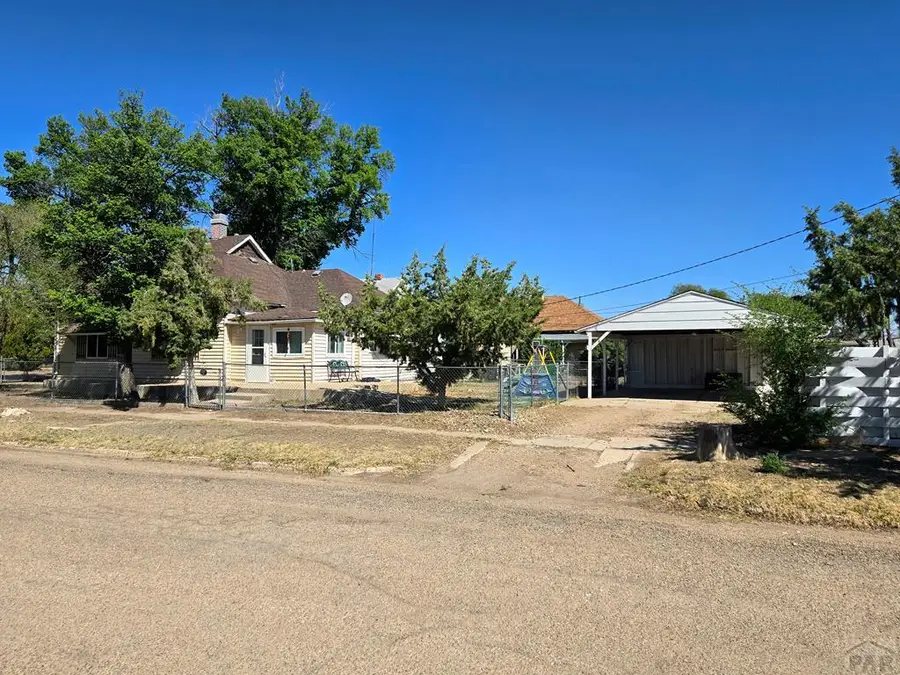 658 St. Vrain Ave, Las Animas, CO 81054 - #2