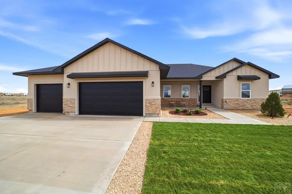 1218 N Challenger Pl, Pueblo West, CO 81007 - #1