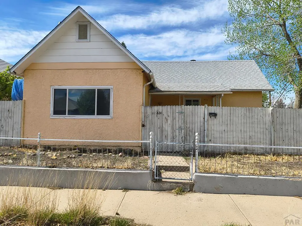 824 W 7th St, Walsenburg, CO 81089 - #1