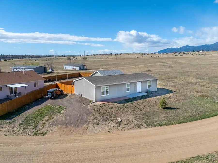 4822 W Isabella Dr, Colorado City, CO 81019 - #3