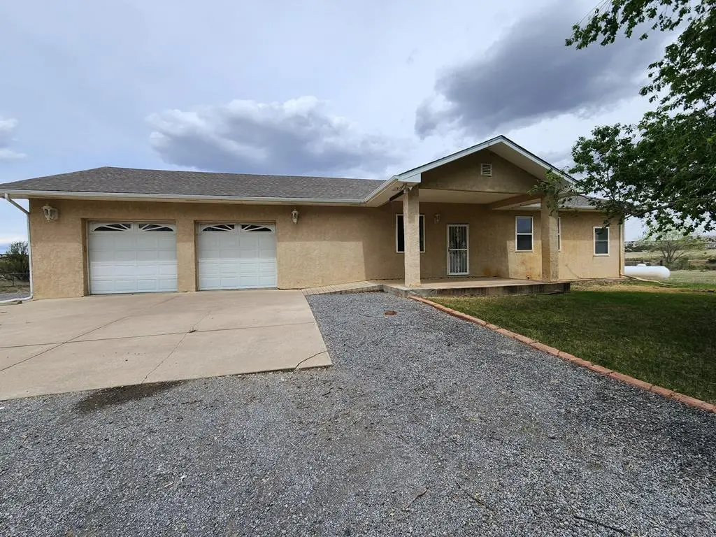 6055 Pine Bluff Dr, Pueblo, CO 81004 - #1