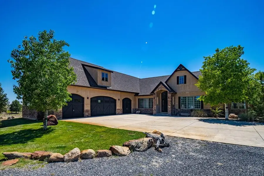 5672 St Charles River Dr, Pueblo, CO 81004 - #2