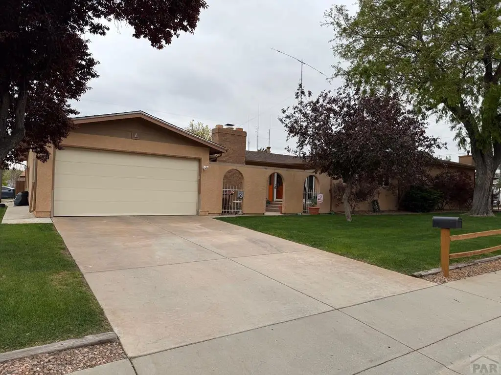 134 La Rochelle Dr, Pueblo, CO 81005 - #1