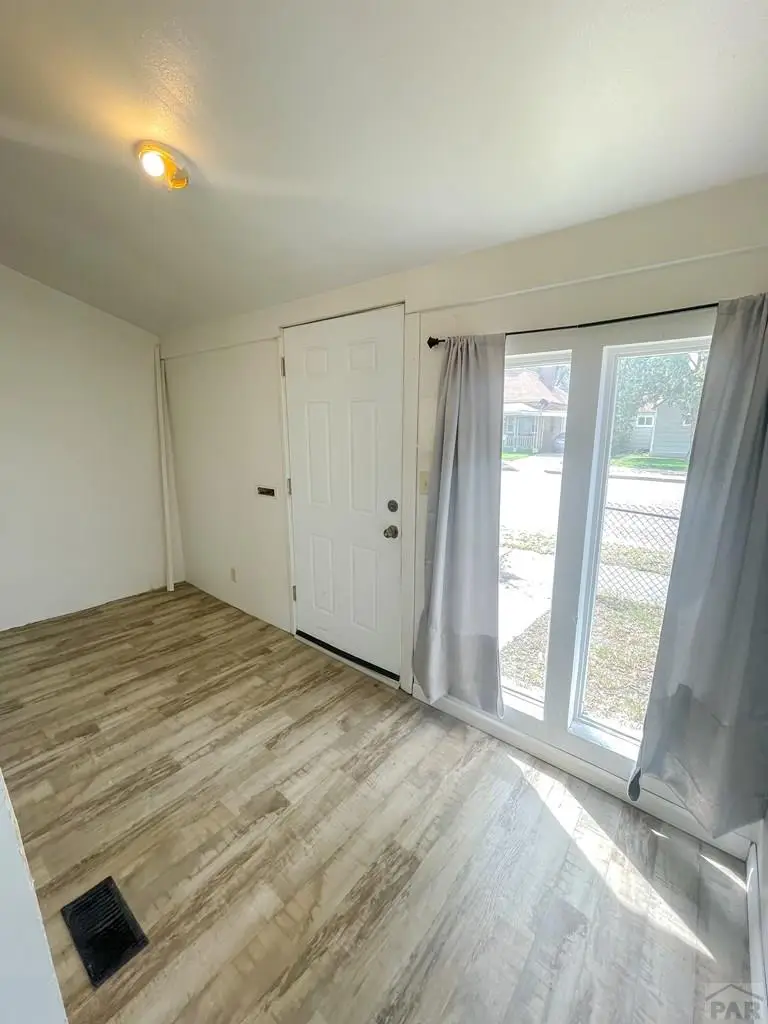 401 E 2nd St, La Junta, CO 81050 - #3