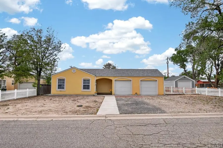 2915 Withers Ave, Pueblo, CO 81008 - #2