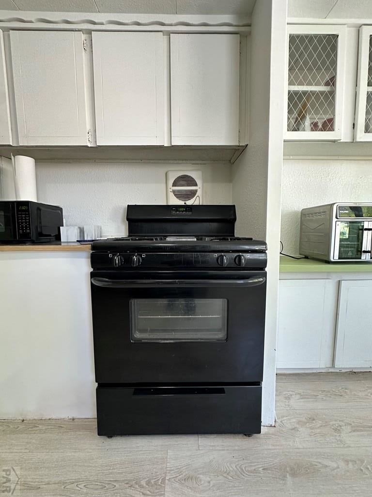 220 Mount View Ln #15, Colorado Springs, CO 80907 - #2