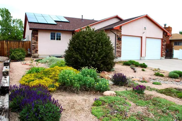 75 Wheatridge Dr, Pueblo, CO 81005