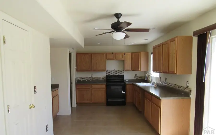 4218 Widener St, Pueblo, CO 81008 - #3