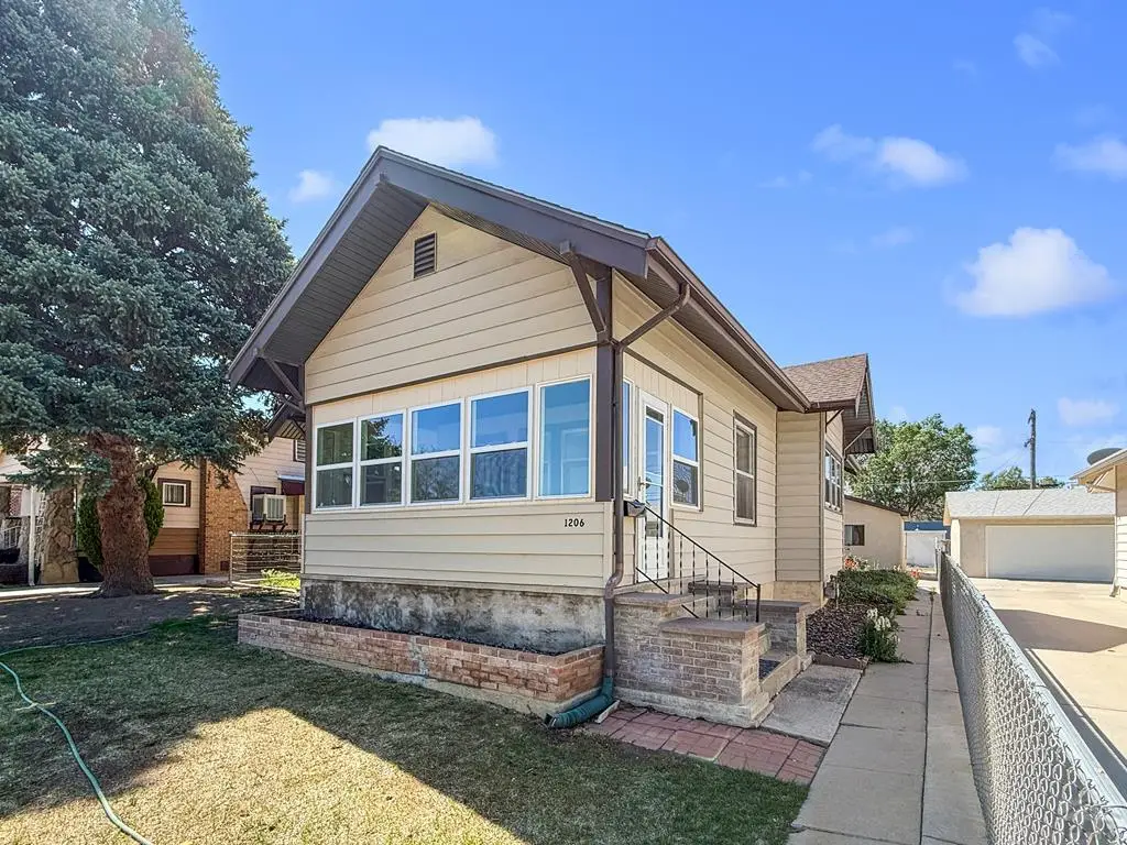 1206 E 6th St, Pueblo, CO 81001 - #1