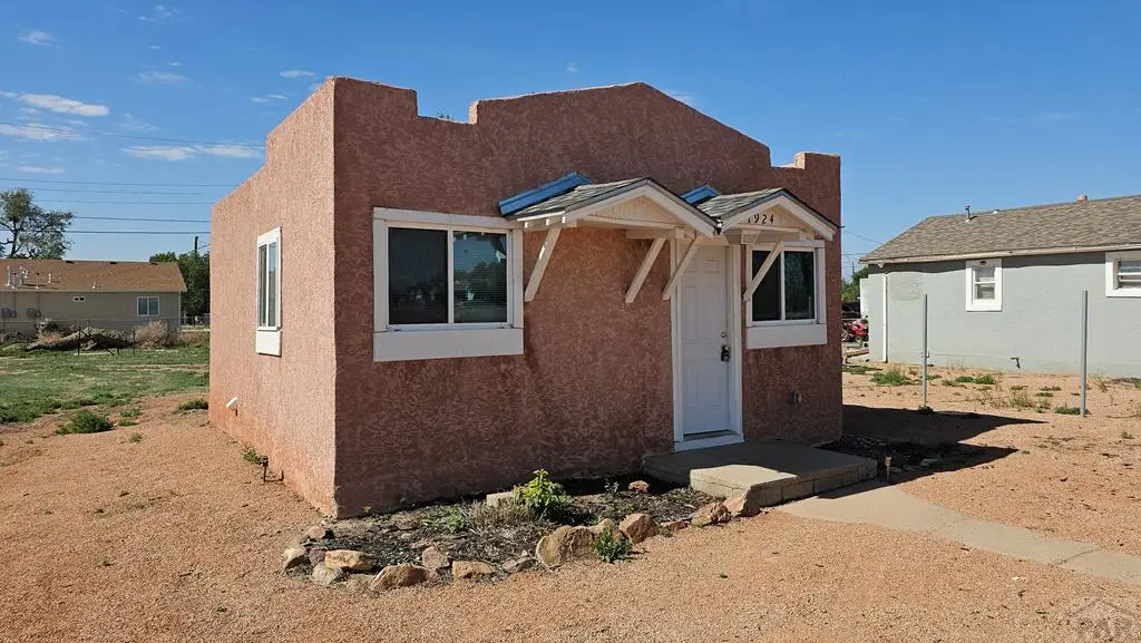 1922-1924 W 22nd St, Pueblo, CO 81003 - #1