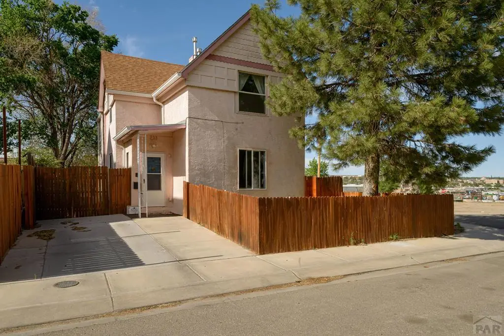 233 Nelson Ave, Pueblo, CO 81004 - #1