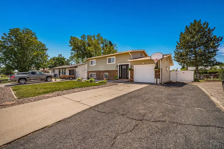 3726 Canterbury Lane, Pueblo, CO 81005 - #2