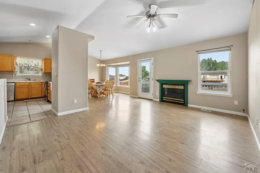 979 S Alexis Lane, Pueblo, CO 81007 - #2