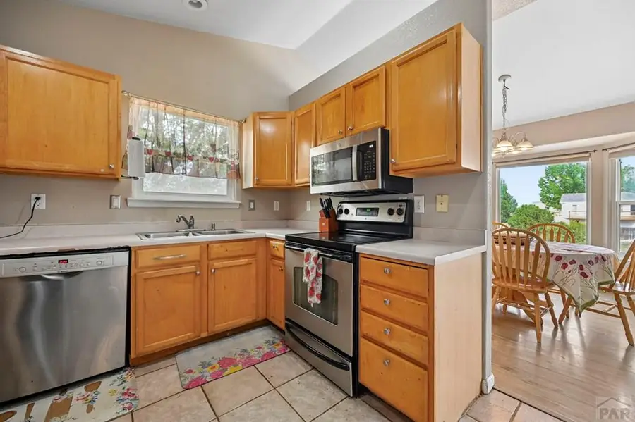979 S Alexis Lane, Pueblo, CO 81007 - #3